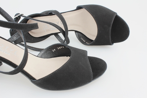 Kotyl 3803 czarny zamsz