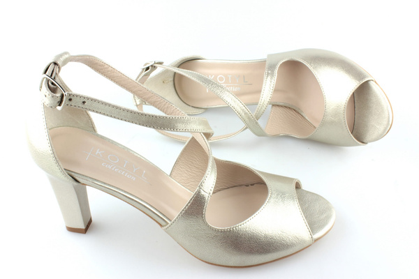 Kotyl 4325 złoto ef