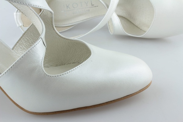 Kotyl 7080 biała ecru perła