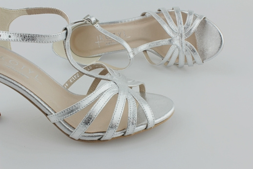 Kotyl 4380 srebrny lico