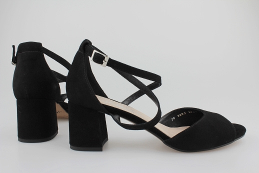 Kotyl 3803 czarny zamsz