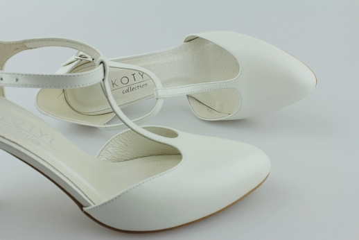 Kotyl 889 biały perła