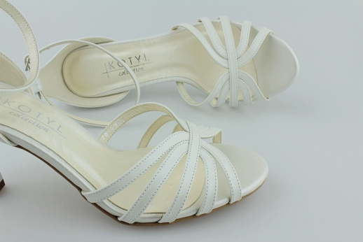 Kotyl 4369 biała perła