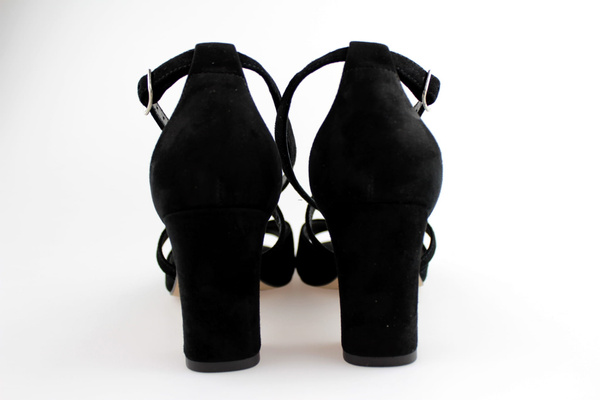 Kotyl 4317 czarny zamsz