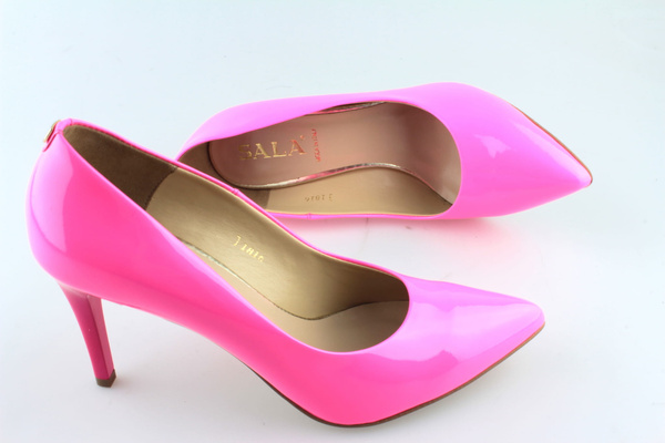 Sala 1816 róż lakier 695