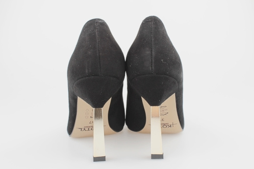 Kotyl 8509 czarny zamsz