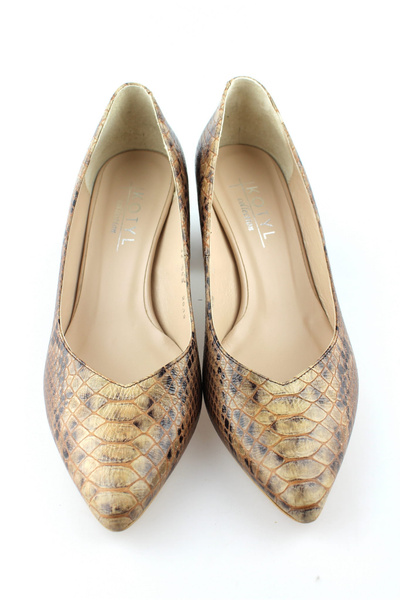 Kotyl 549 brąz wąż