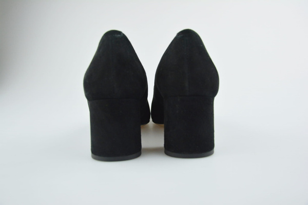 Kotyl 549 czarny zamsz