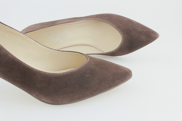 Kotyl 5423 brązowy zamsz