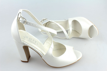 Kotyl 5905 biała ecru perła 