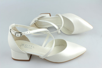 Kotyl 9917 biała ecru perła