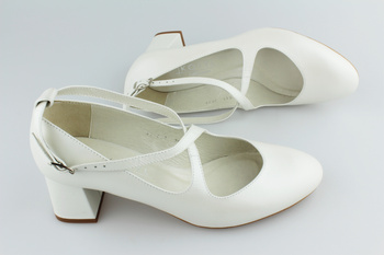 Kotyl 671 biało ecru perła